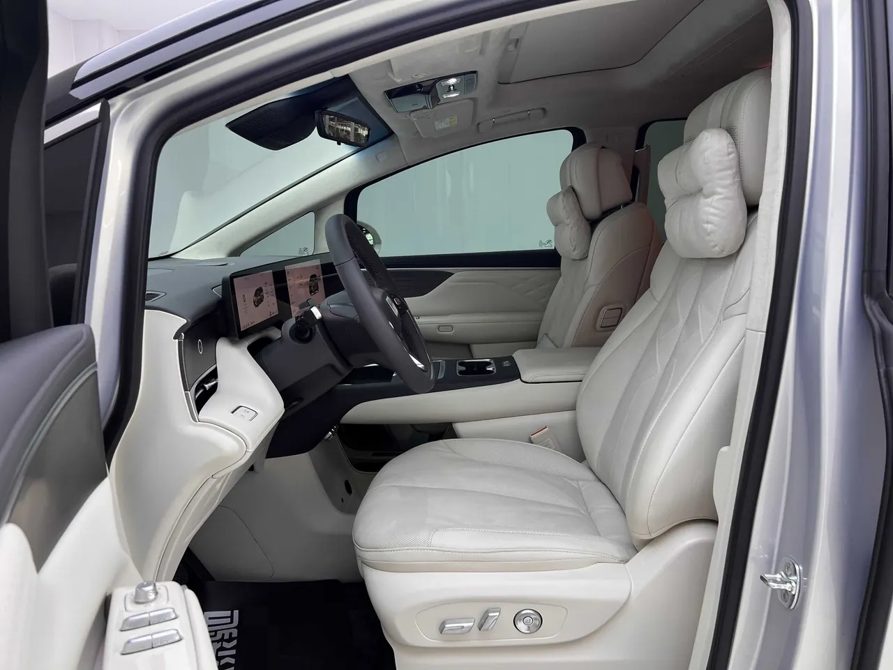 Buick 2026 to the world family 1.5T luxury version of automatic gear 11