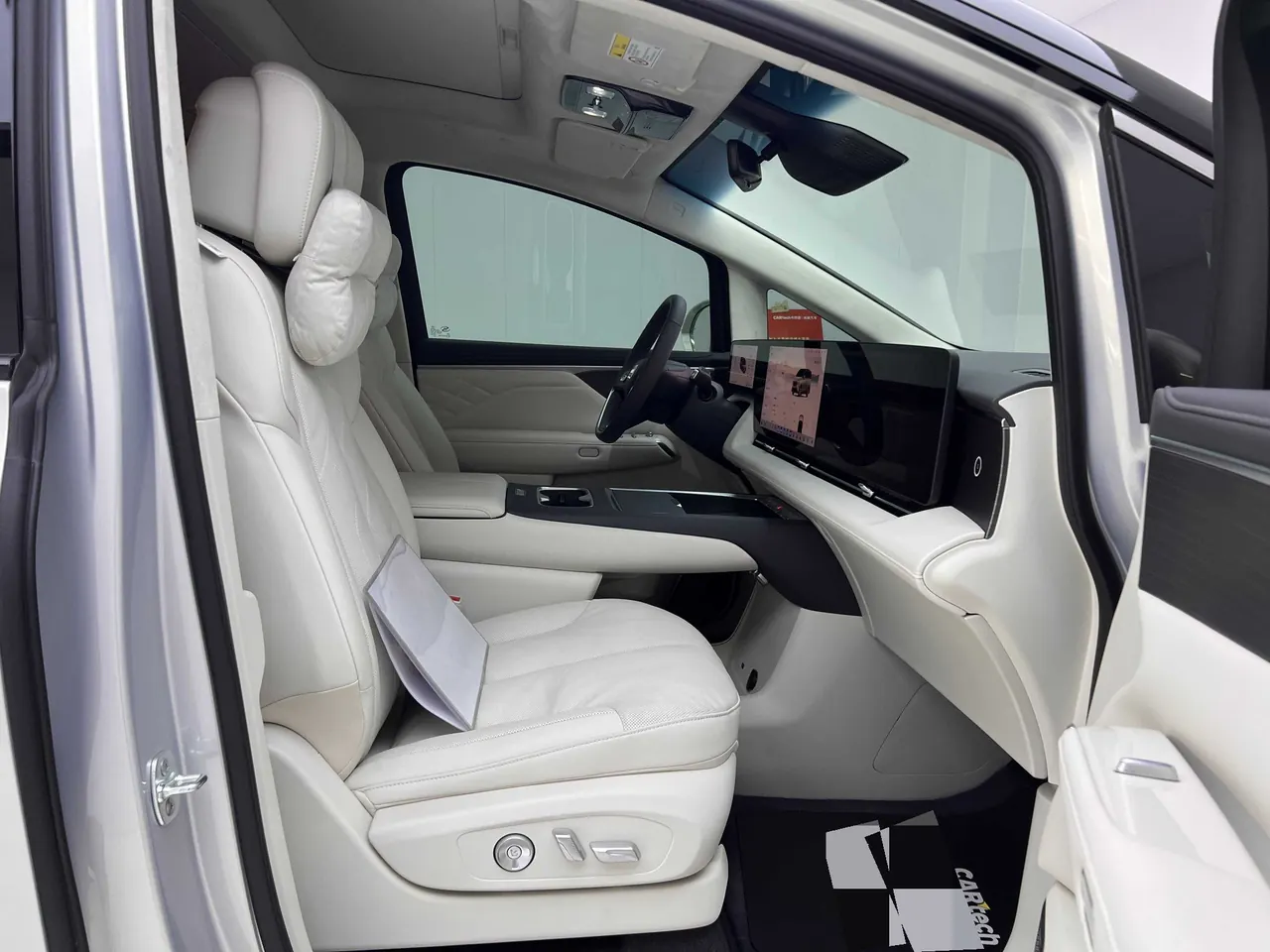 Buick 2026 to the world family 1.5T luxury version of automatic gear 14