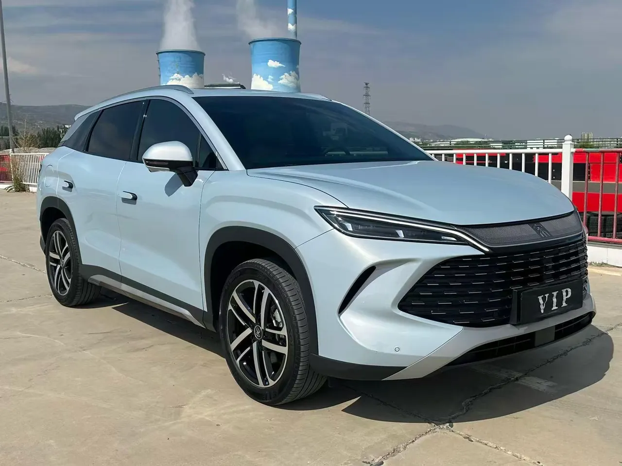 BYD 2024 Song L DM-i 1.5 Stepless 112km Leading Automatic Gear 9