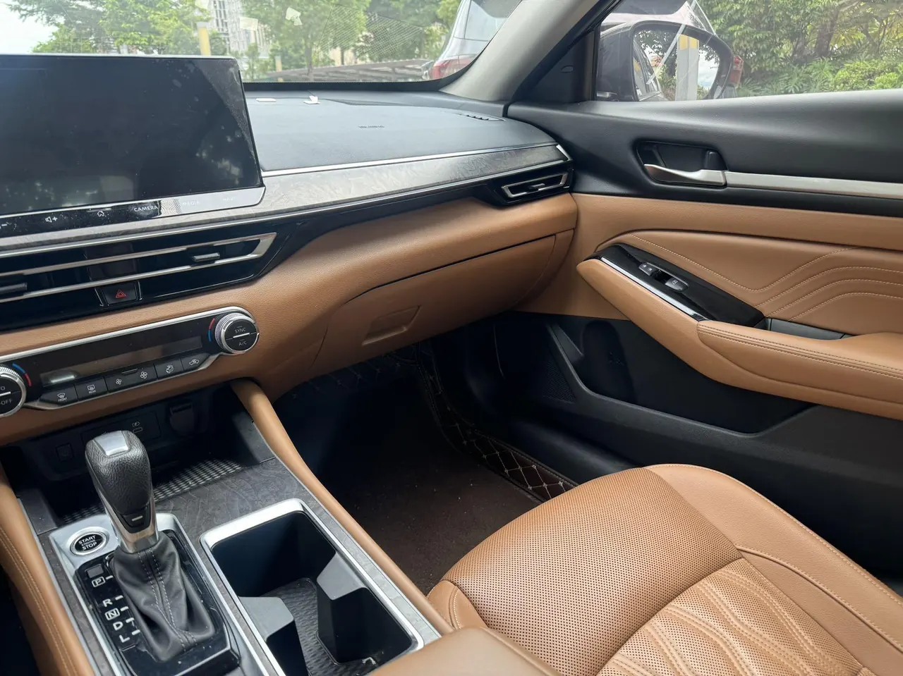 Nissan 2022 Teana 2.0 stepless XL-Upr premium version automatic gear 8