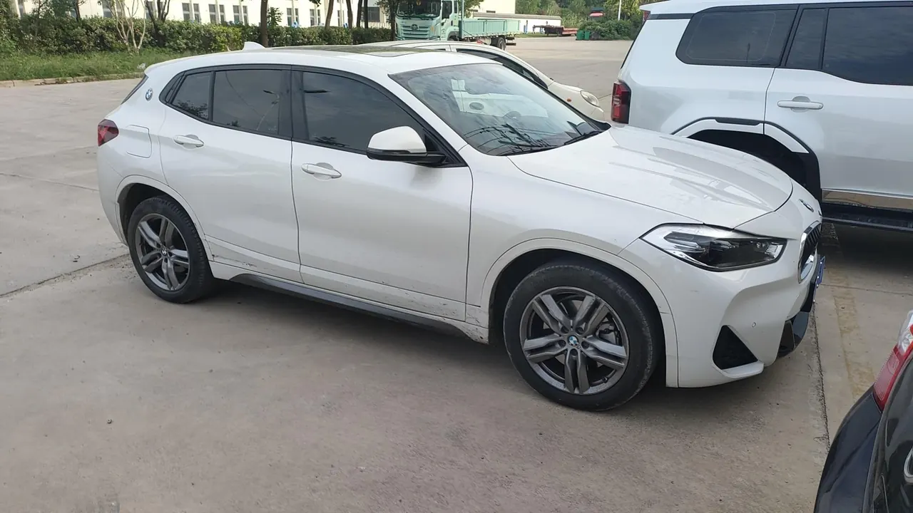BMW 2022 X2 sDrive25i 2.0T M sports suit automatic gear 4