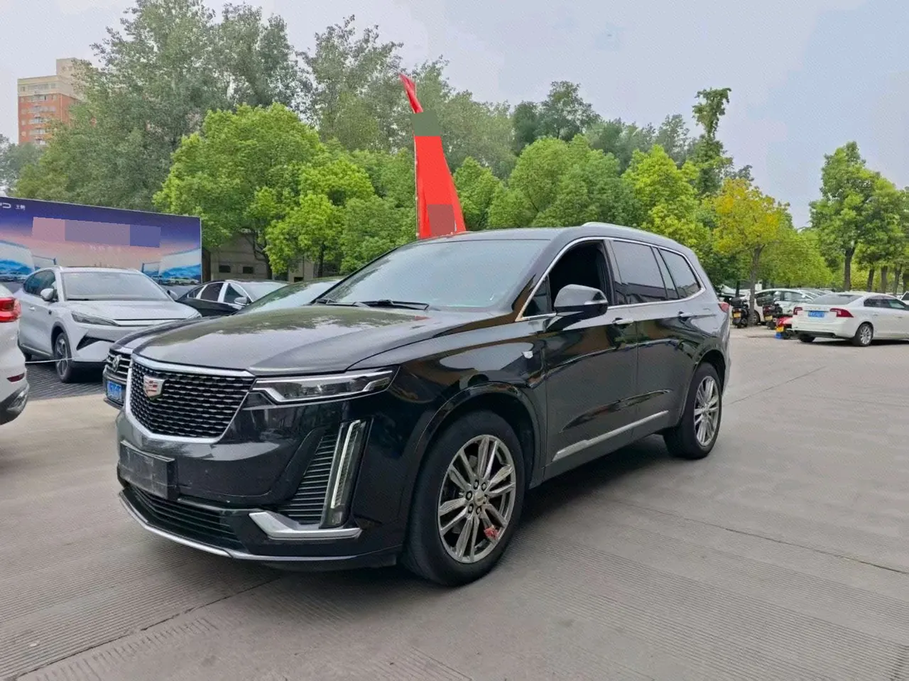 Cadillac 2022 XT6 48V 2.0T 6-seat four-wheel drive luxury automatic gear - View 1