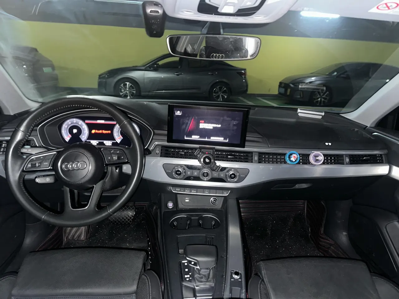 Audi 2020 A4L 2.0TFSI 40TFSI Fashion Dynamic Automatic 6