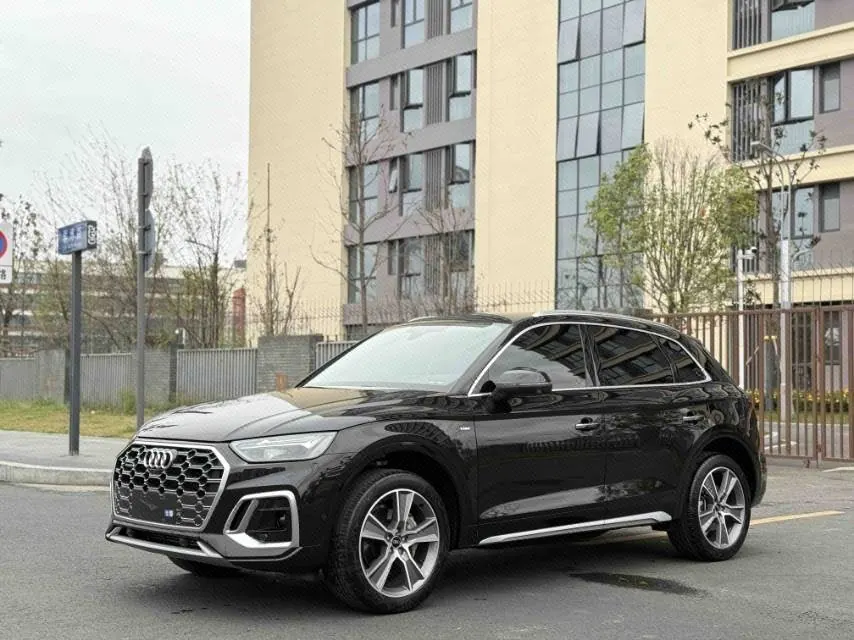 Open image lightbox: Audi 2023 Q5L 2.0TFSI 45TFSI luxury dynamic automatic transmission