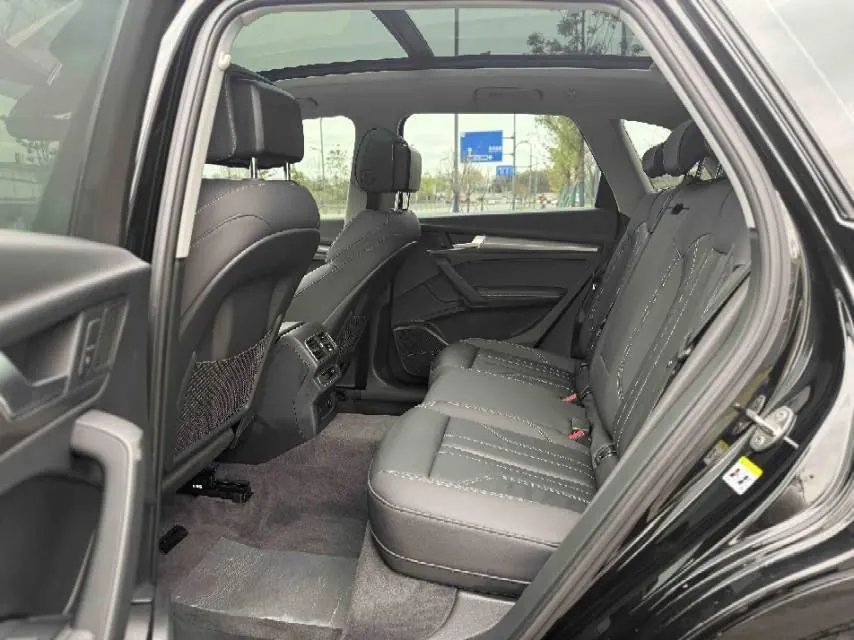 Audi 2023 Q5L 2.0TFSI 45TFSI luxury dynamic automatic transmission 5