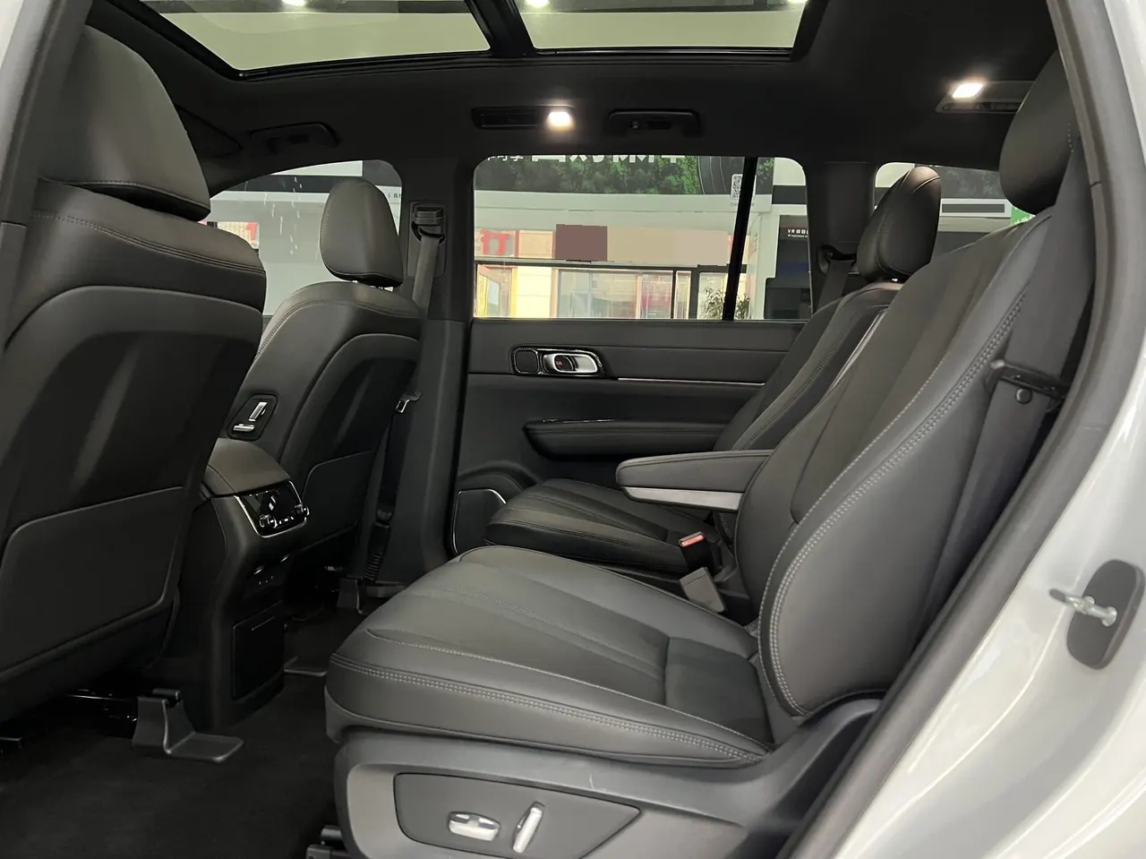 Li 2020 ONE 1.2T extended range 6-seat automatic gear 5