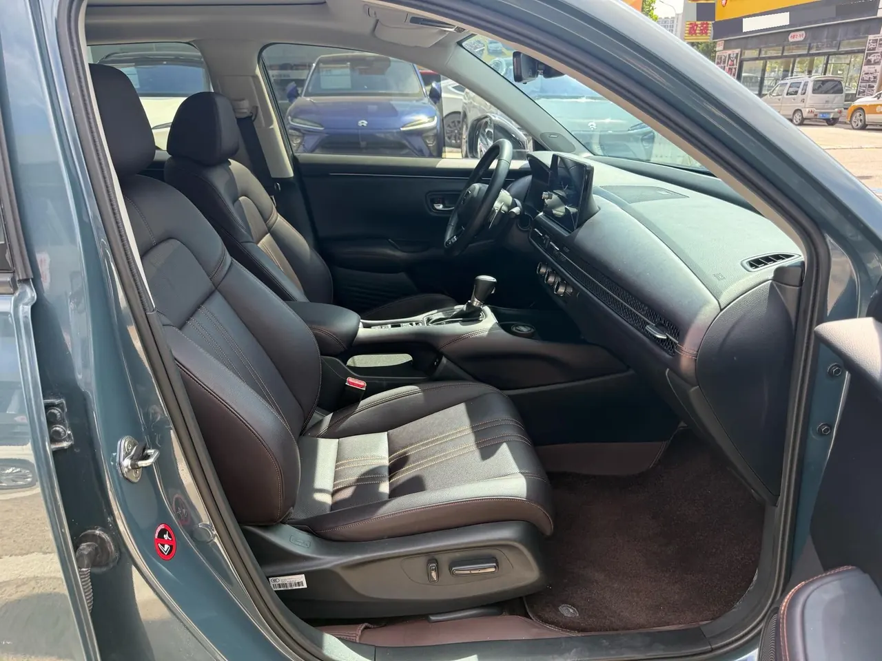 Honda 2022 ZR-V (in) 1.5T stepless exclusive version of automatic gear 17
