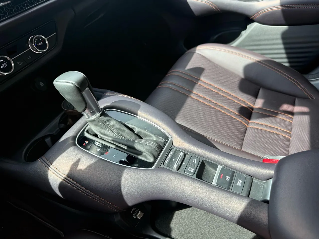 Honda 2022 ZR-V (in) 1.5T stepless exclusive version of automatic gear 8