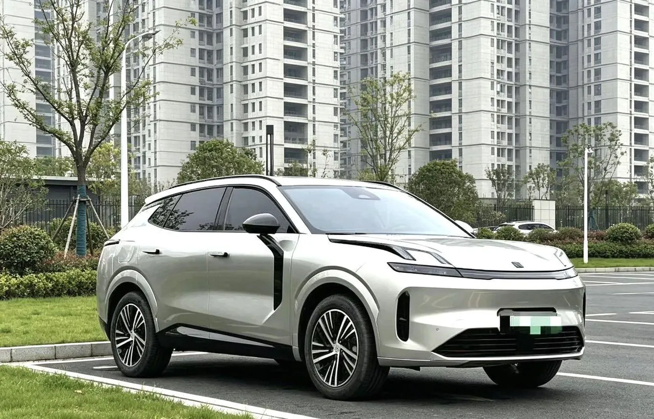 LYNK&amp;CO 2023 LYNK&amp;CO 08 EM-P 1.5T 120km Long Endurance Halo Automatic 3
