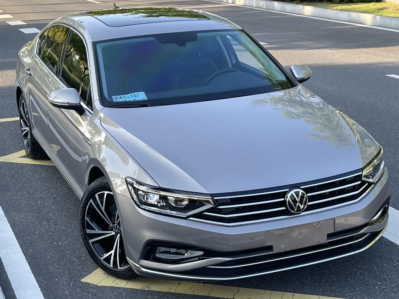 Volkswagen 2021 Magotan 2.0TSI 330TSI 30th Anniversary Edition Automatic Gear 9