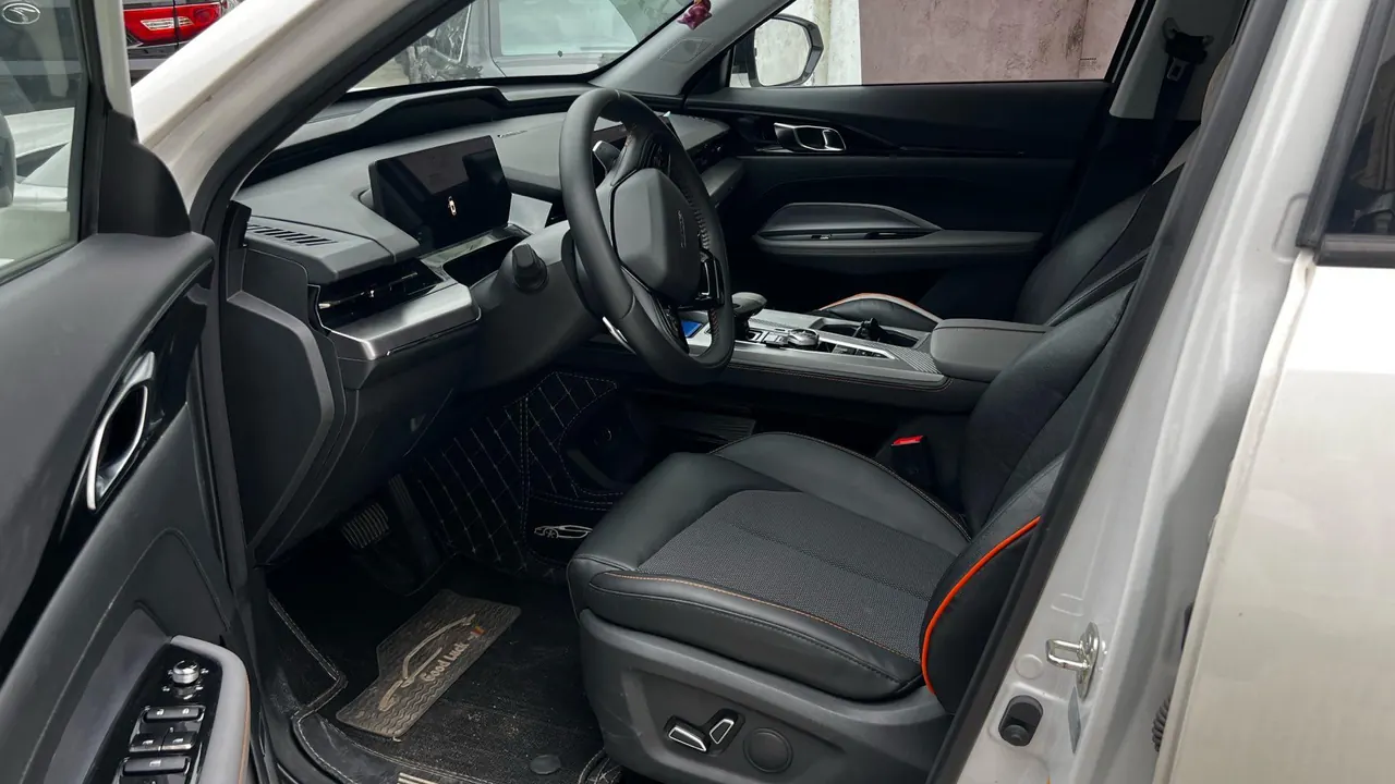 Oshan 2022 Z6 1.5T Blue Whale Smart Automatic Gear 6
