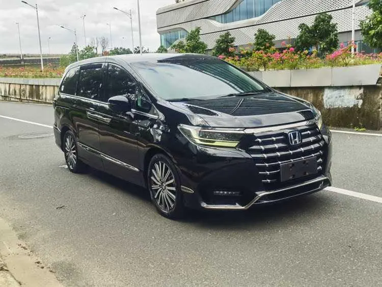 Honda 2022 Ailishen Hybrid 2.0 Stepless Comfort Edition Automatic Gear 3