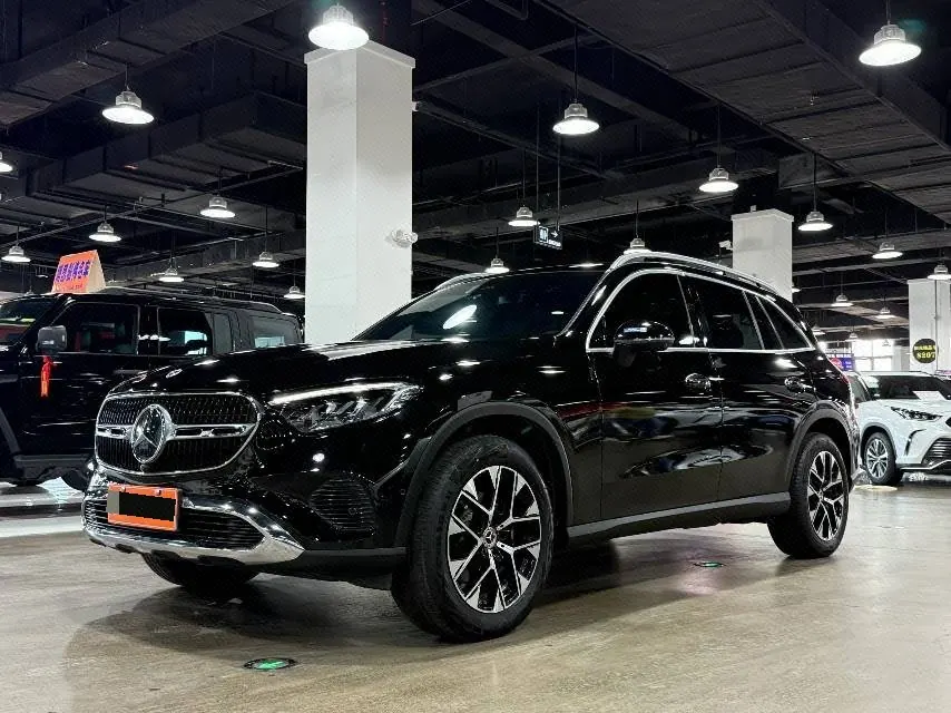 Open image lightbox: Mercedes Benz 2025 GLC 260 L 4MATIC 48V 2.0T Dynamic (Modified) Automatic Gear