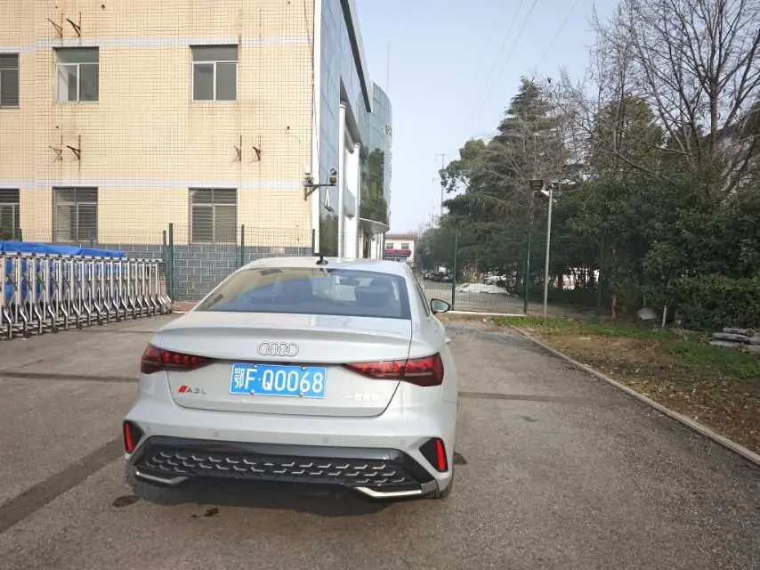 Audi 2025 A3L Limousine 1.5TFSI 35TFSI Flying Premium Automatic 4