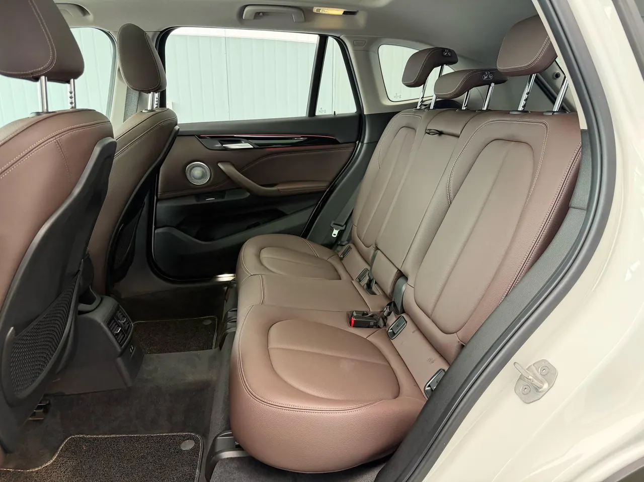 BMW 2021 X1 sDrive20Li 1.5T exclusive automatic gear 14