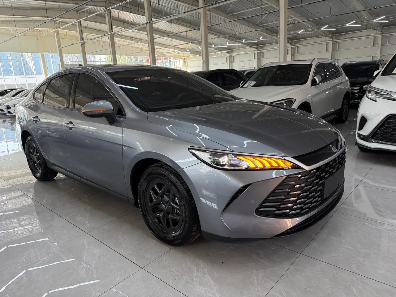 BYD 2025 Qin PLUS DM-i 1.5 stepless intelligent driving version 55KM leading automatic gear 3