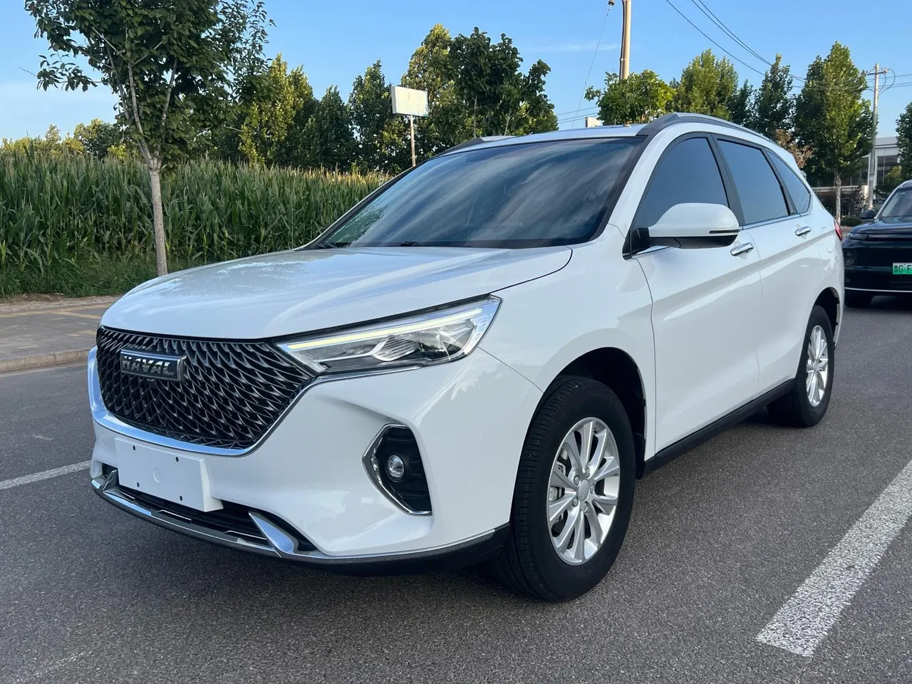 Haval 2023 M6 PLUS 1.5T Luxury Smart Joint Automatic Gear - View 1