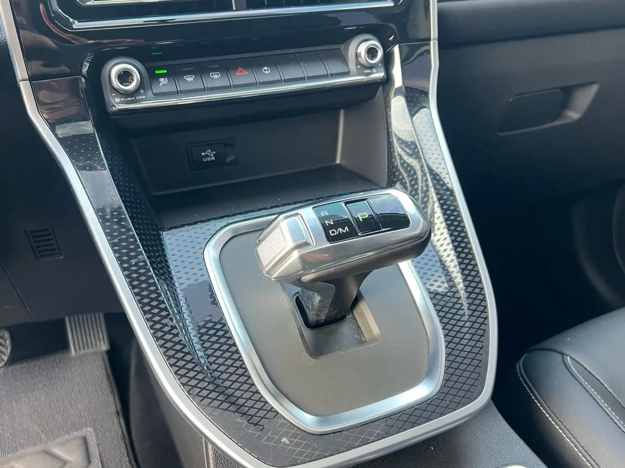 Haval 2023 M6 PLUS 1.5T Luxury Smart Joint Automatic Gear 9