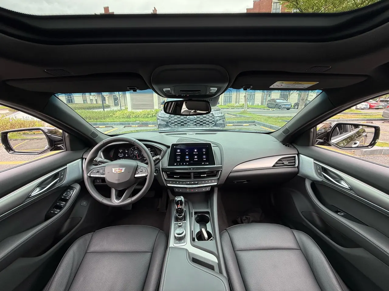 Cadillac 2023 CT5 2.0T 28T Luxury (Standard Edition) Automatic Gear 8