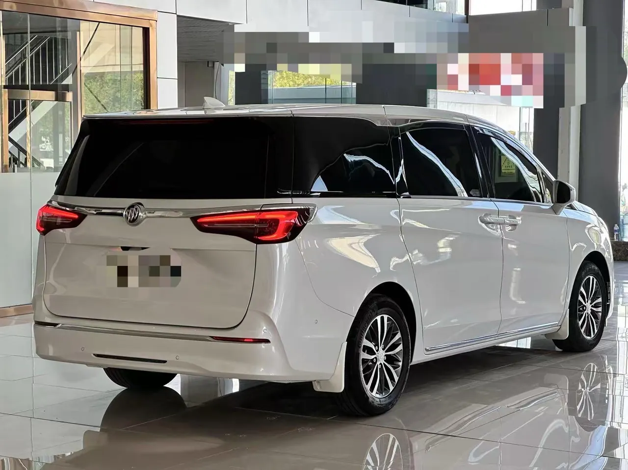 Buick 2023 GL8 ES Lu Zun 48V 2.0T 653T Exclusive Automatic Gear 9