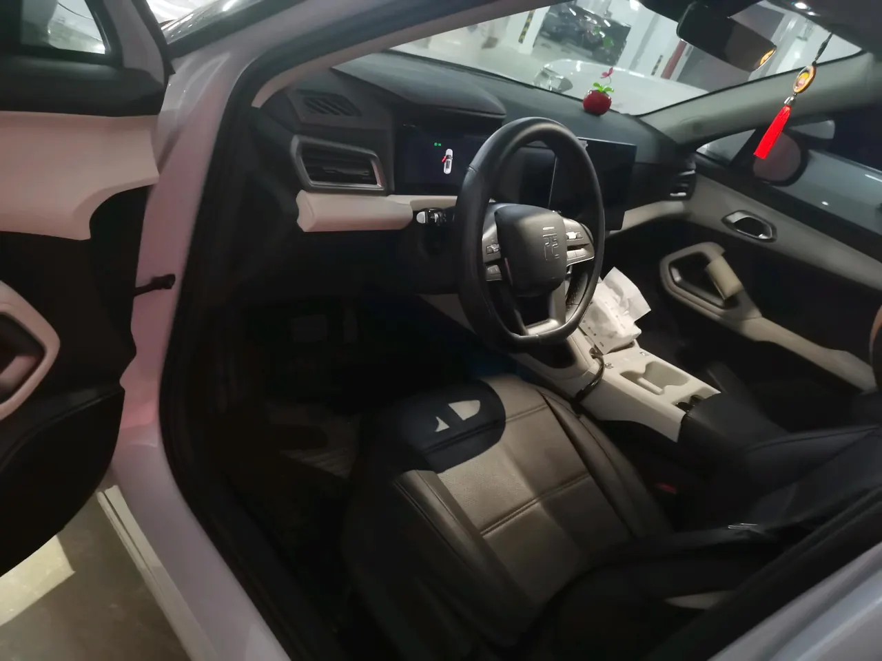 BYD 2025 Yuan UP Smart Driving 401KM Vital Automatic Gear 10