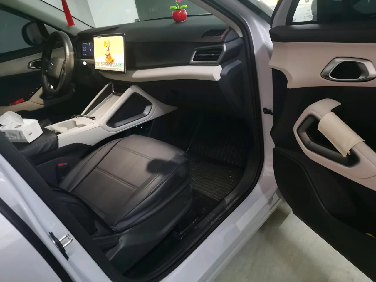 BYD 2025 Yuan UP Smart Driving 401KM Vital Automatic Gear 6
