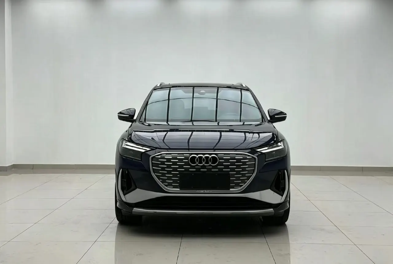 Audi 2024 Q4 e-tron 40 Creation Edition Automatic Gear 2