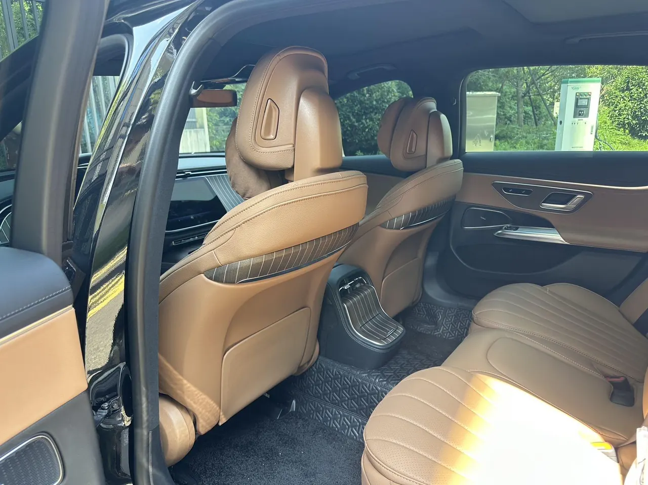 Mercedes Benz E Class 2025 E 300 L 48V 2.0T Fashion (Modified) Automatic Gear 4