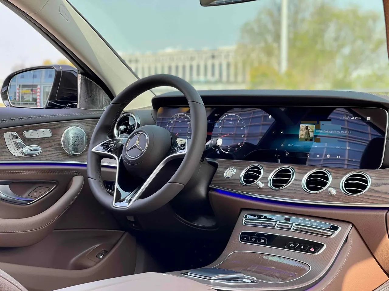 Mercedes Benz E Class 2023 E 300 L 2.0T Sports Luxury Automatic Gear 8