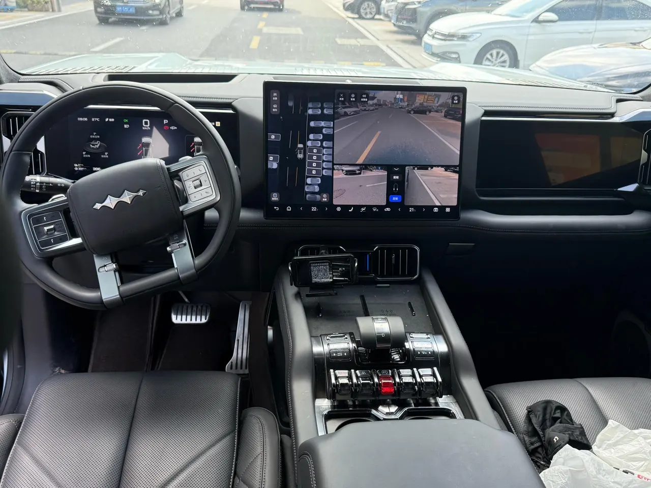 FangChengBao 2025 Leopard 8 2.0T Stepless Zhiyong Flagship Edition 7-seat Automatic Gear 8