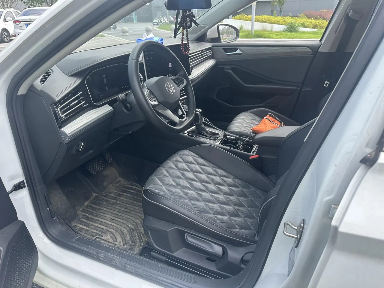 Volkswagen 2023 Sagitar 1.5TSI 300TSI Exceed Edition Automatic 3