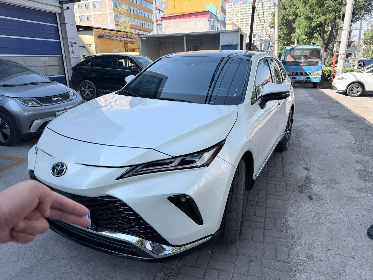 打开图片灯箱:Toyota 2023 Weisa 2.0 Stepless Two-Drive Premium Edition Automatic Gear