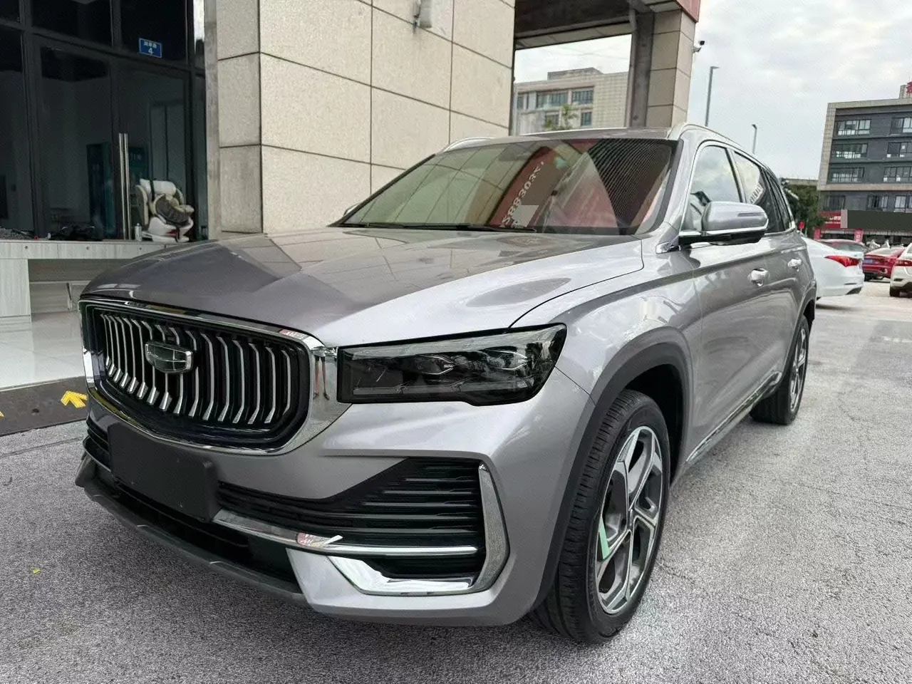 打开图片灯箱:Geely 2024 XingyueL (Monjaro) 2.0TD EVO Two-Drive Long Wind Edition Automatic Gear