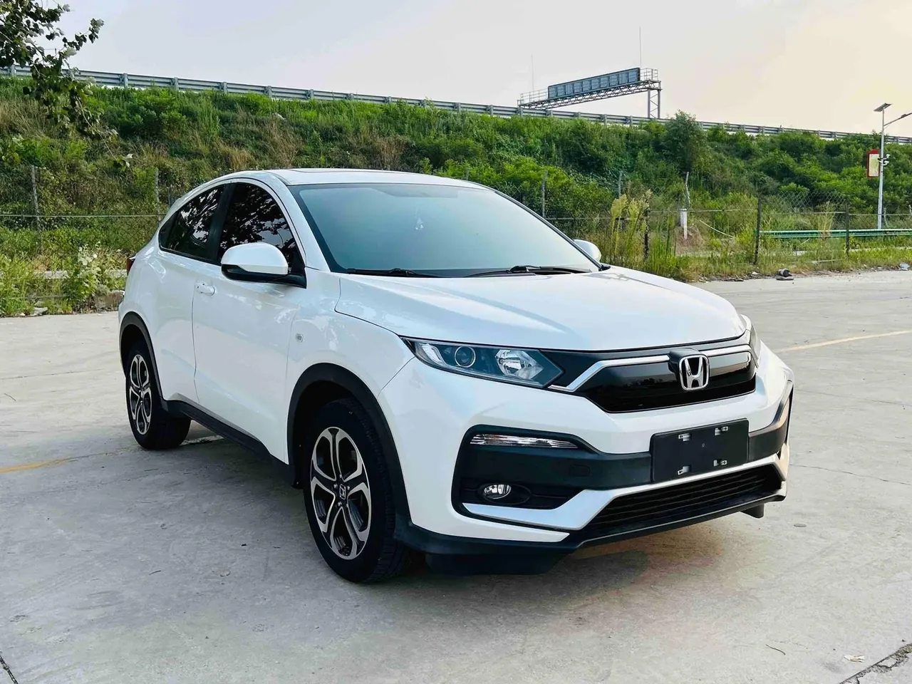 Honda 2021 XR-V 1.5 Stepless Comfort Edition Automatic Gear 3