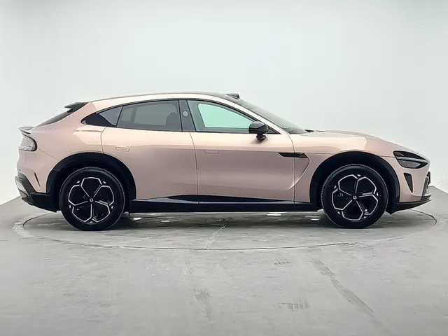 MI 2025 YU7 Long Endurance Four-wheel Drive Pro Edition Automatic Gear 2