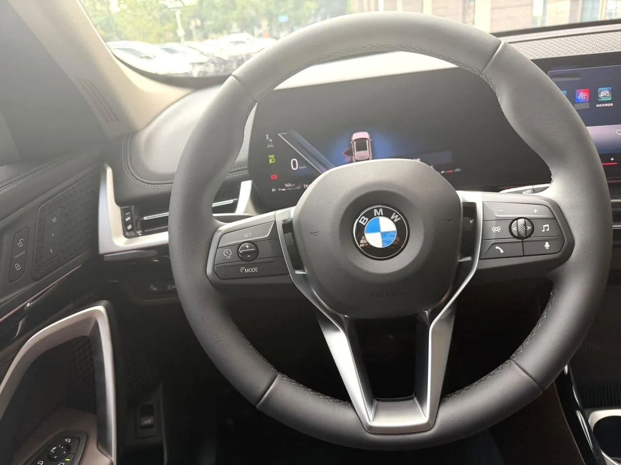 BMW 2023 X1 sDrive20Li 1.5T X Design Package Automatic Transmission 9