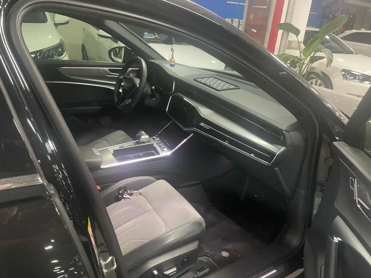 Audi 2024 A6L 2.0TFSI 45TFSI Selected Dynamic Automatic 5