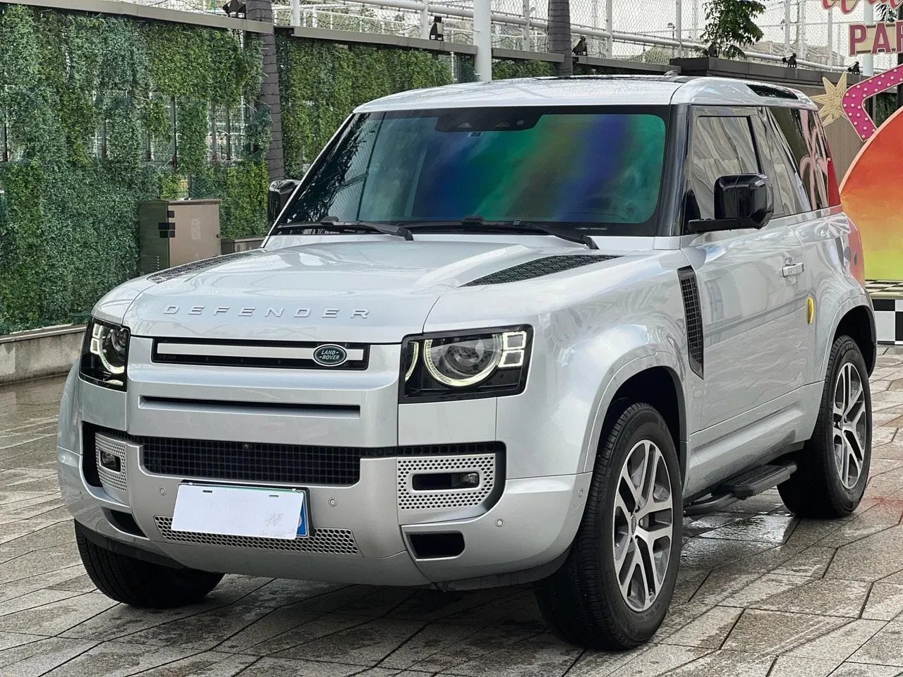 Land Rover Guard (Imported) 2024 Guard 90 48V 3.0T P400 HSE Automatic Gear - View 1