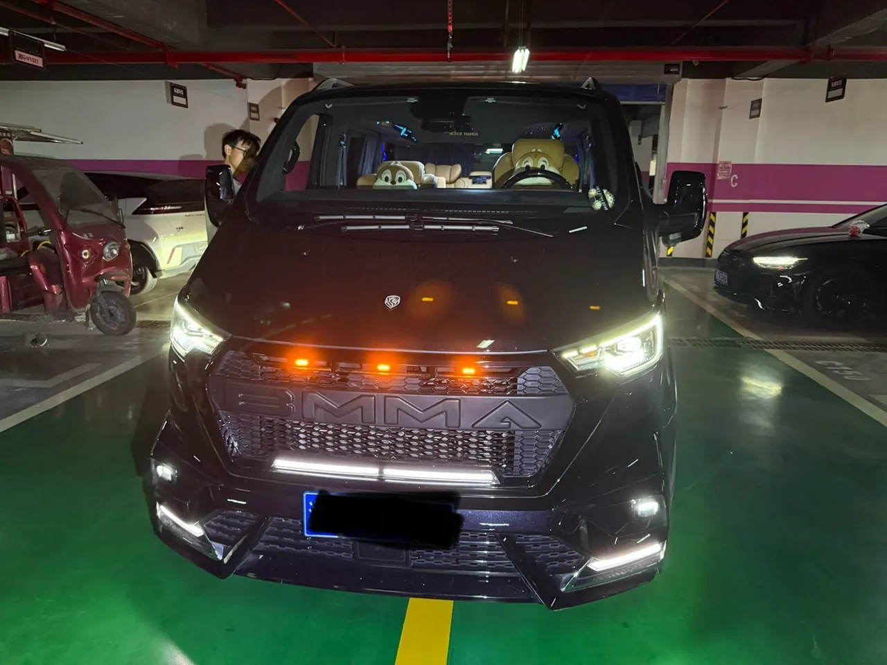 Ford 2024 Touruio 2.0T Zun Plus Edition Automatic Gear 2