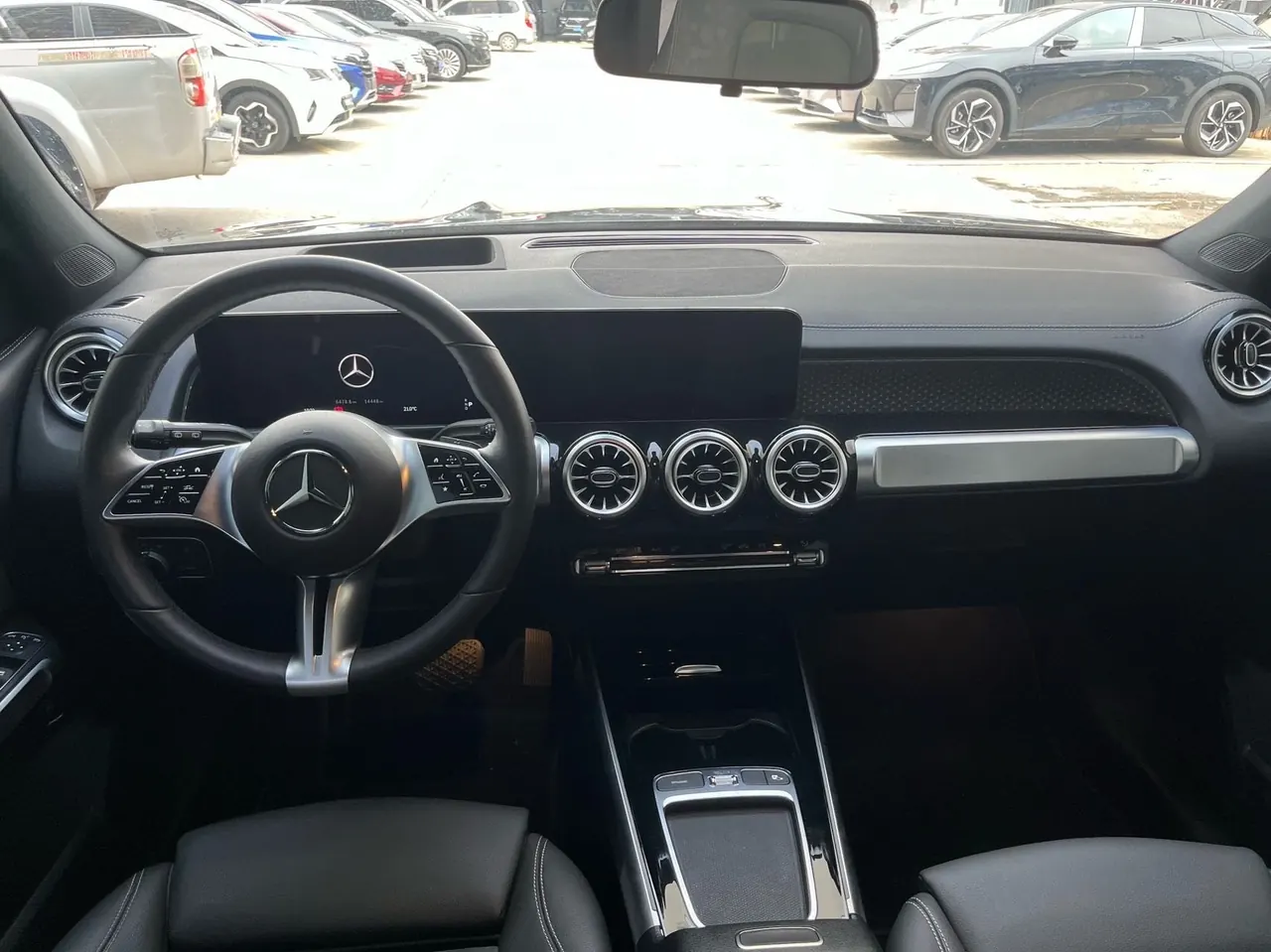Mercedes Benz 2024 EQB 350 4MATIC EQB 350 4MATIC Automatic 5