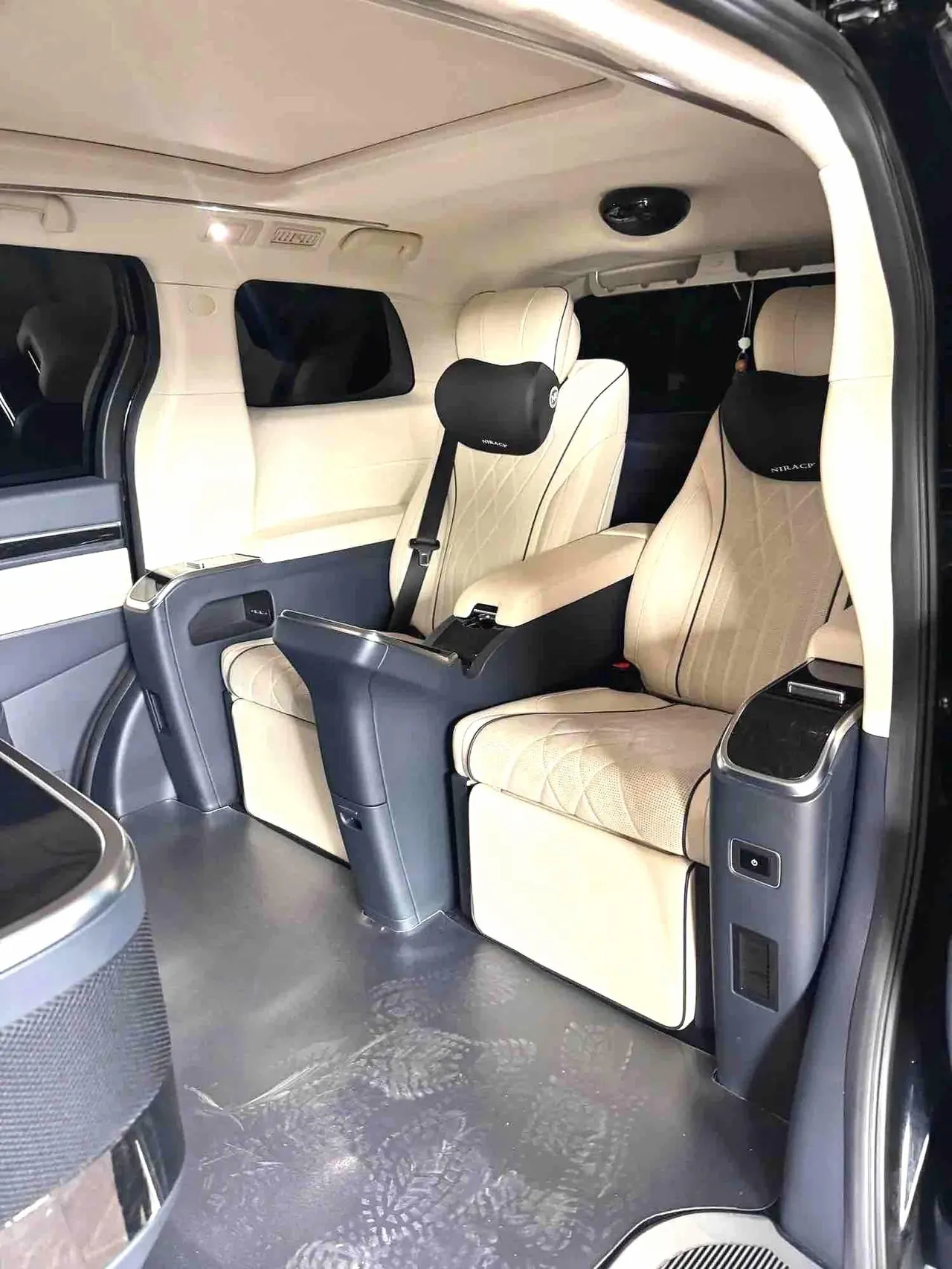 Chuanqi 2021 M8 2.0T 390T Master Series Royal Zun Edition 4-seat Automatic Gear 3