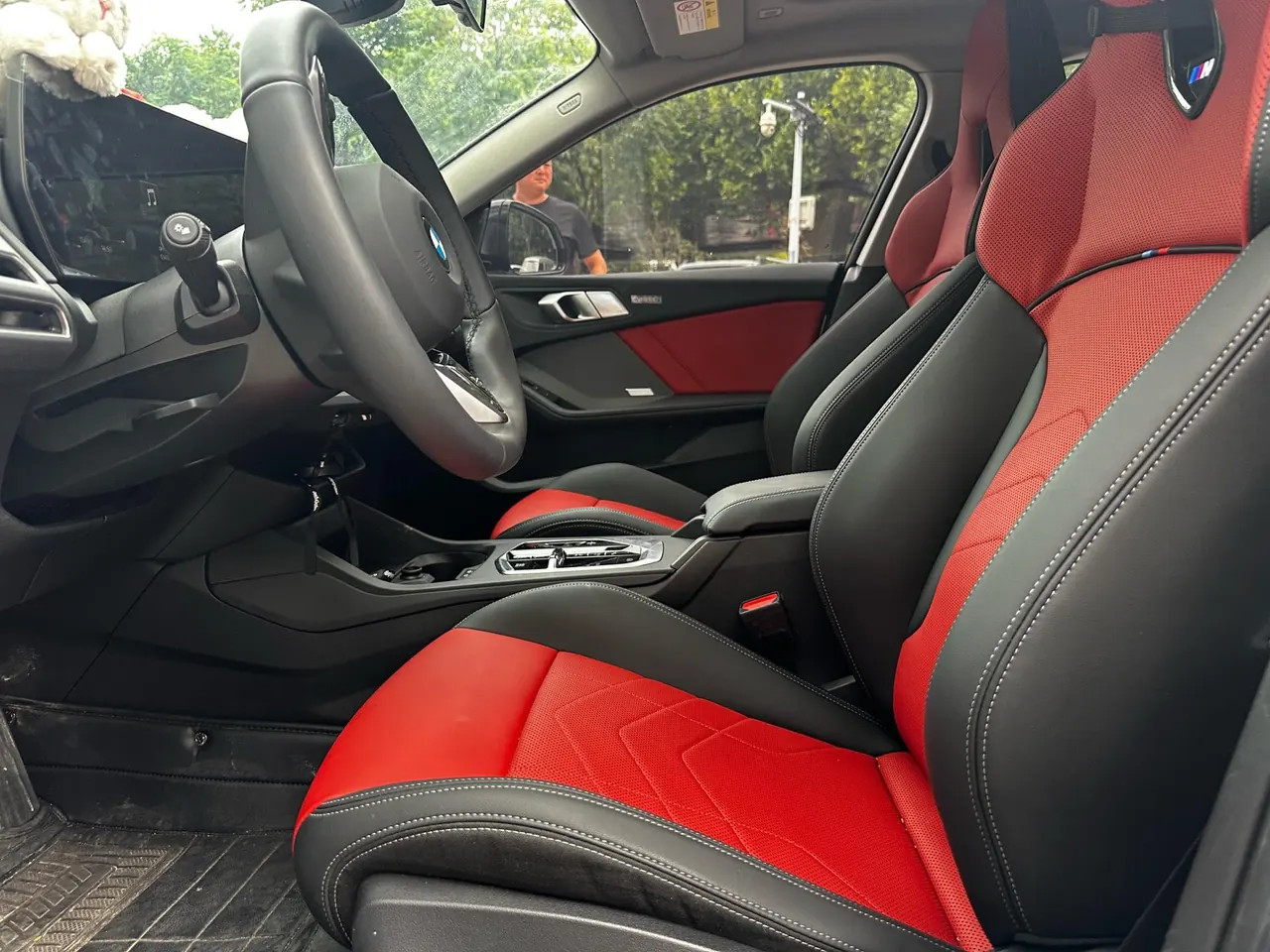 BMW 2 series 2025 225L 2.0T M sports obsidian night suit automatic gear 5