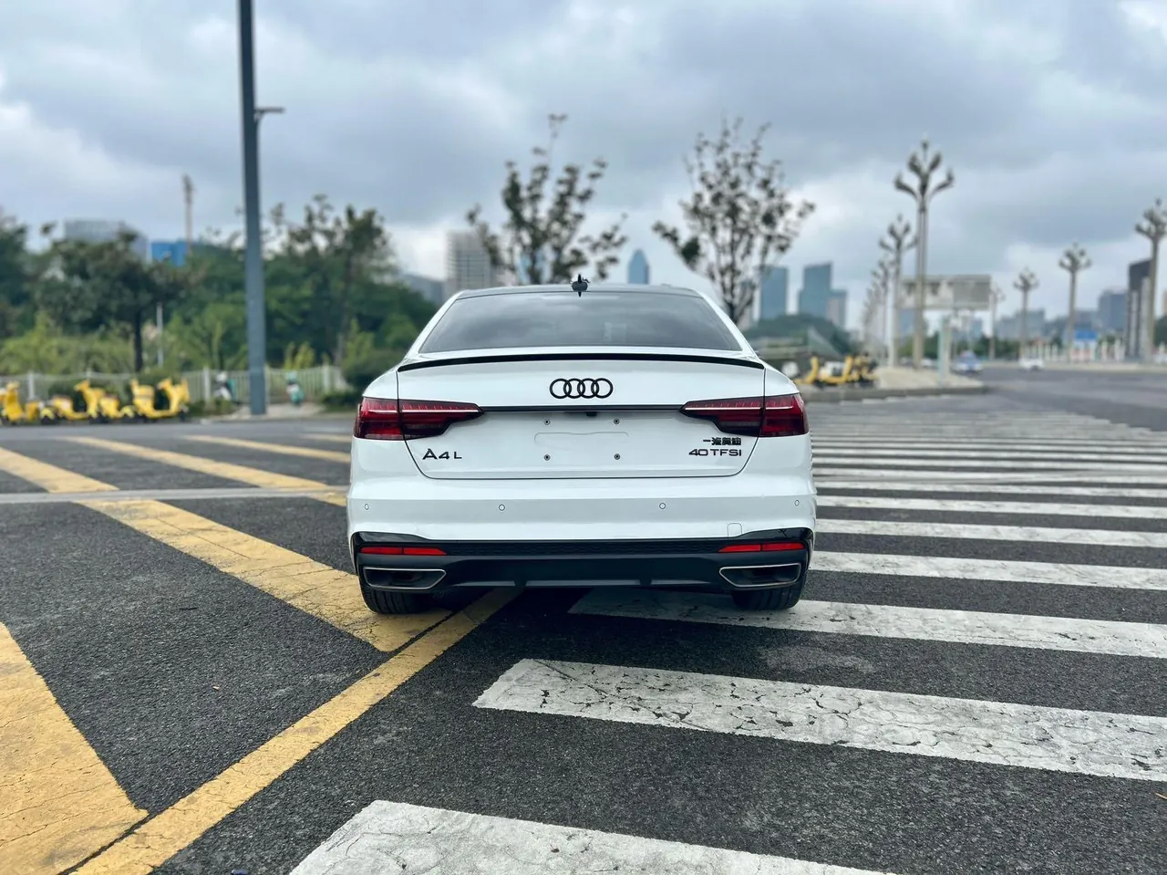 Audi 2023 A4L 2.0TFSI 40TFSI Fashion Dynamic Automatic 5