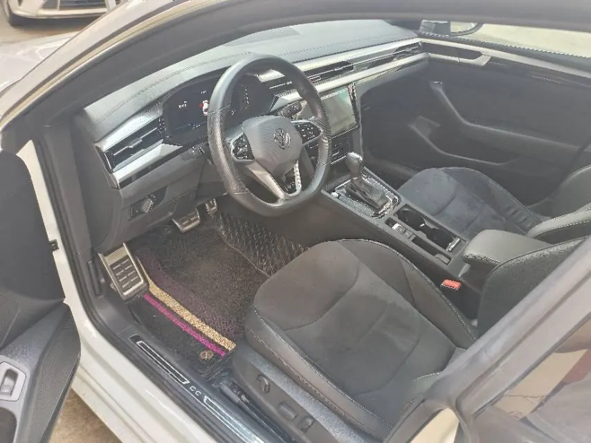 Volkswagen 2024 CC 2.0TSI 330TSI Dazzling Edition Automatic Gear 3