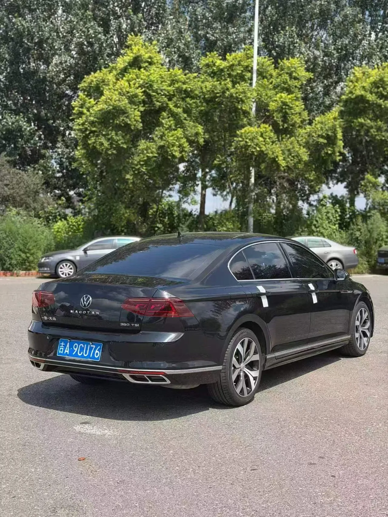 Volkswagen 2023 Magotan 2.0TSI 330TSI 2 million Commemorative Luxury Automatic Gear 5