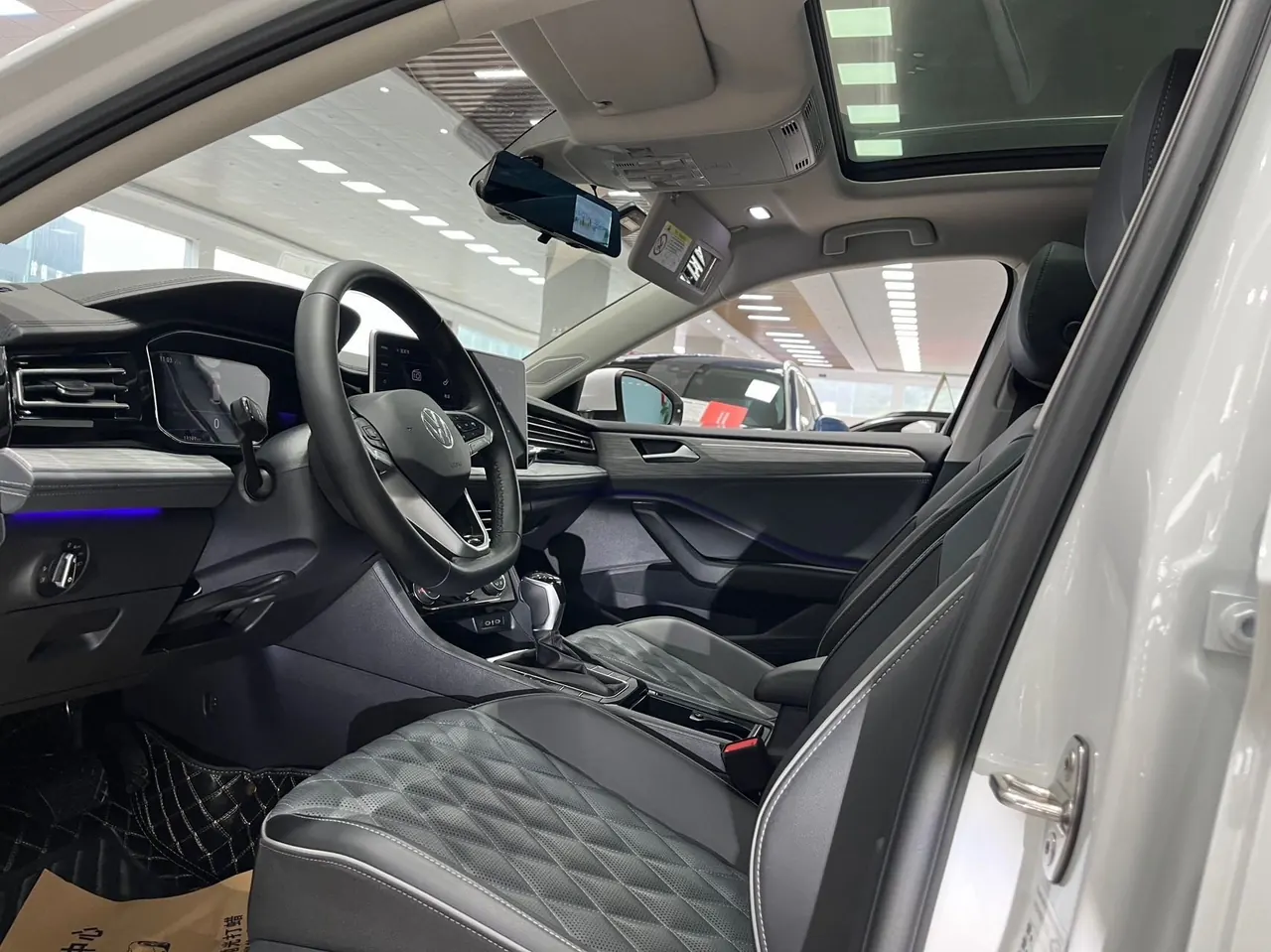Volkswagen 2023 Sagitar 1.5TSI 300TSI Exceed Edition Automatic 4