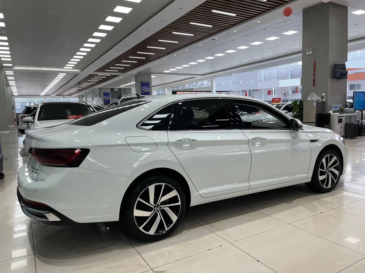 Volkswagen 2023 Sagitar 1.5TSI 300TSI Exceed Edition Automatic 9