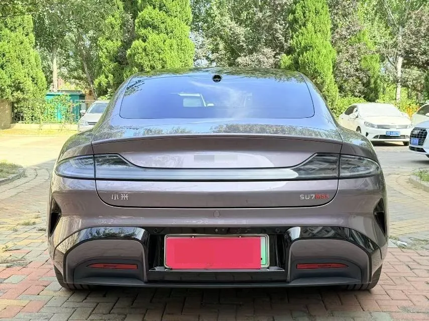 MI 2024 SU 7 800km 4-wheel drive ultra-long endurance high-end smart driving Max version automatic gear 8