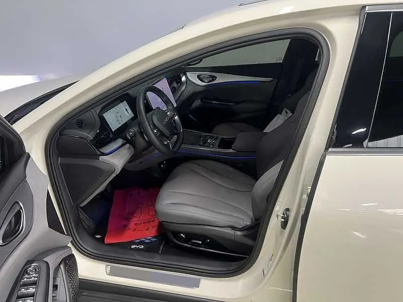 BYD 2025 seals 07 DM-i 1.5 stepless 125km luxury automatic gear 2