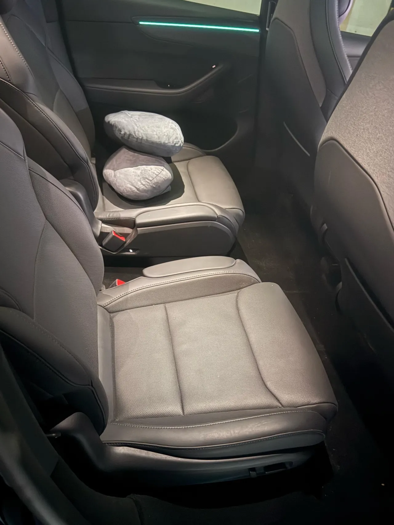 Tesla 2025 Model Y L Long Endurance All-Wheel Drive Automatic Transmission 4